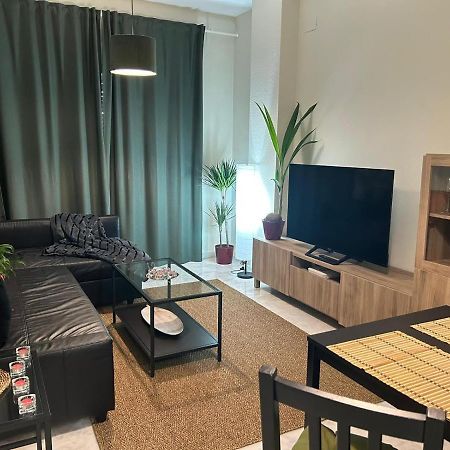 Apartamento Suite Torre Alta Parking Gratis Севілья Екстер'єр фото