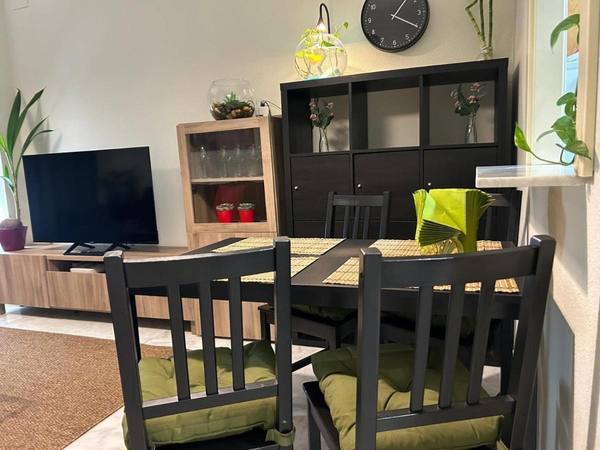 Apartamento Suite Torre Alta Parking Gratis Севілья Екстер'єр фото
